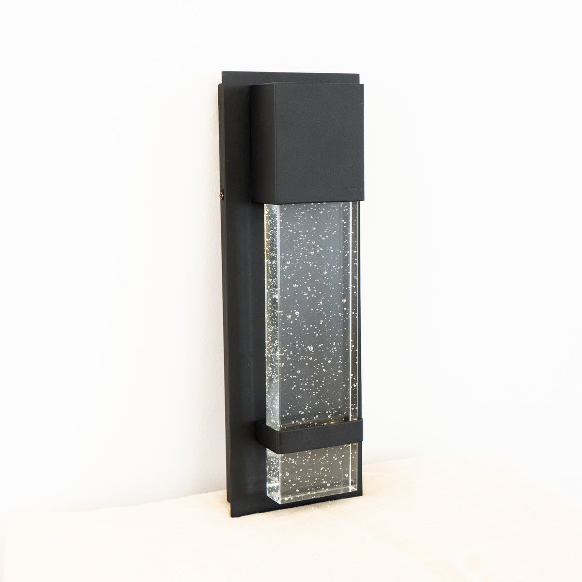 Venecia Outdoor LED Wall Light in Black