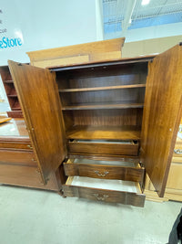 Sweet Wooden Hutch with 1 Inner Drawer and 2 Lower Drawers