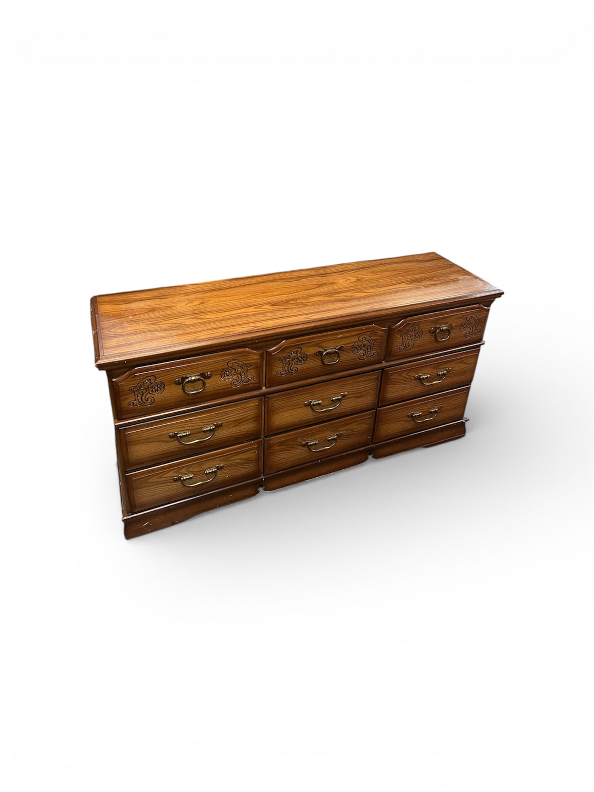 Solid Wood 9 Drawer Dresser with Carvings