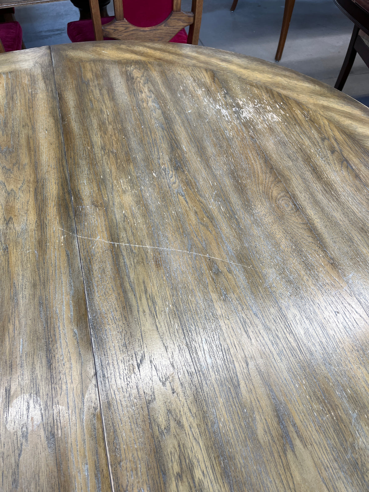 54" Diameter Rustic Oak Table w Leaf