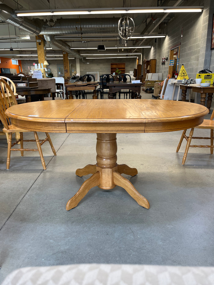 41"W Dining Table with 4 Chairs and 1 Leaf