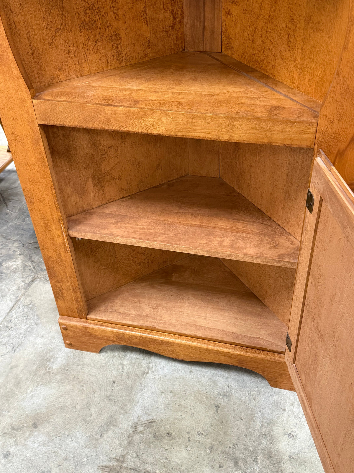 Solid Maple Corner Shelf