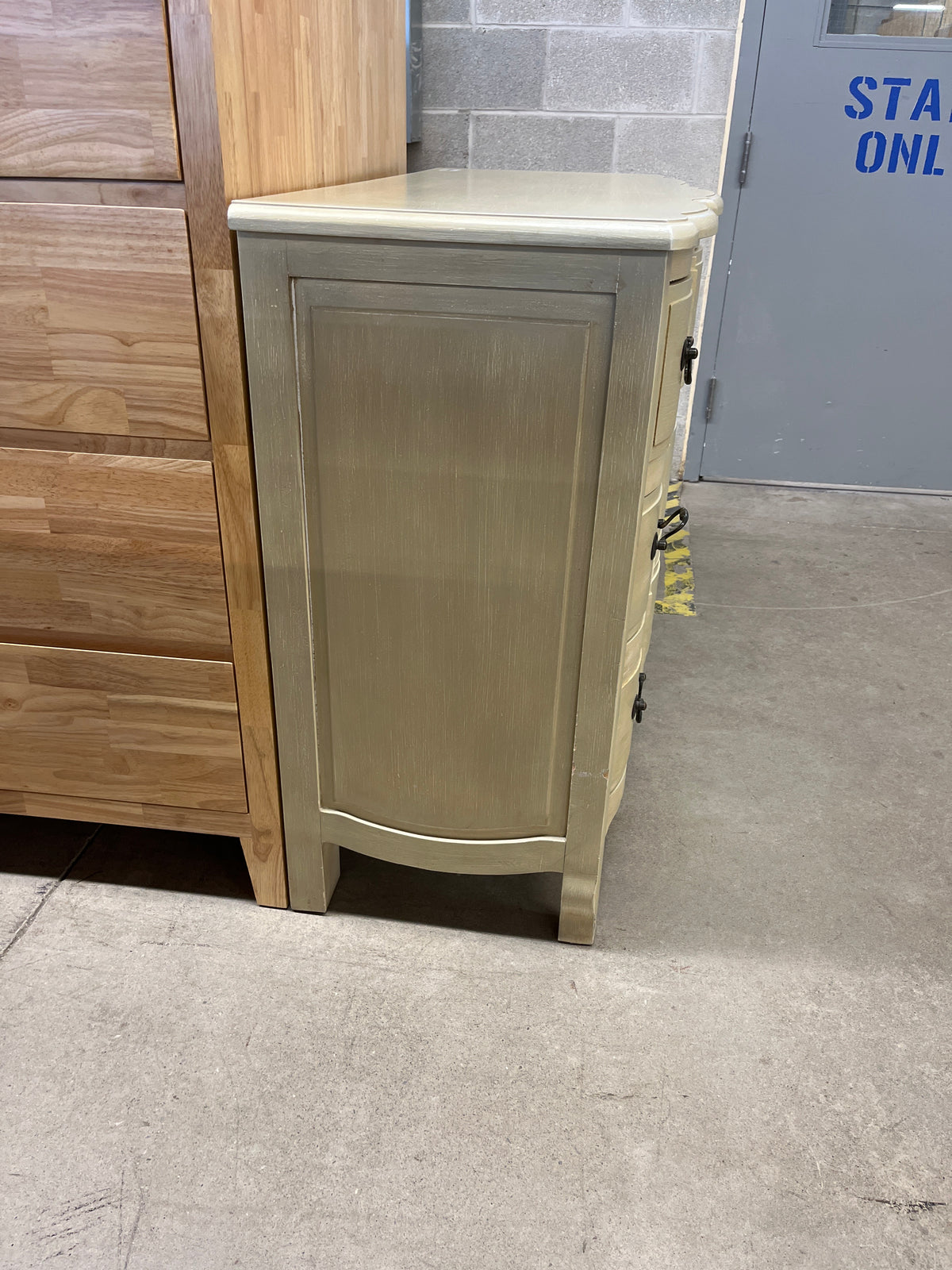 43"W 3-Drawer Cream Dresser