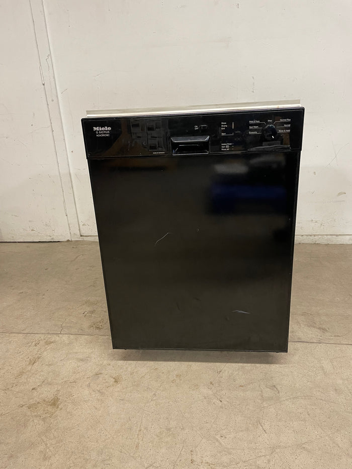 Black Miele Dishwasher Model#: G 842 U Plus
