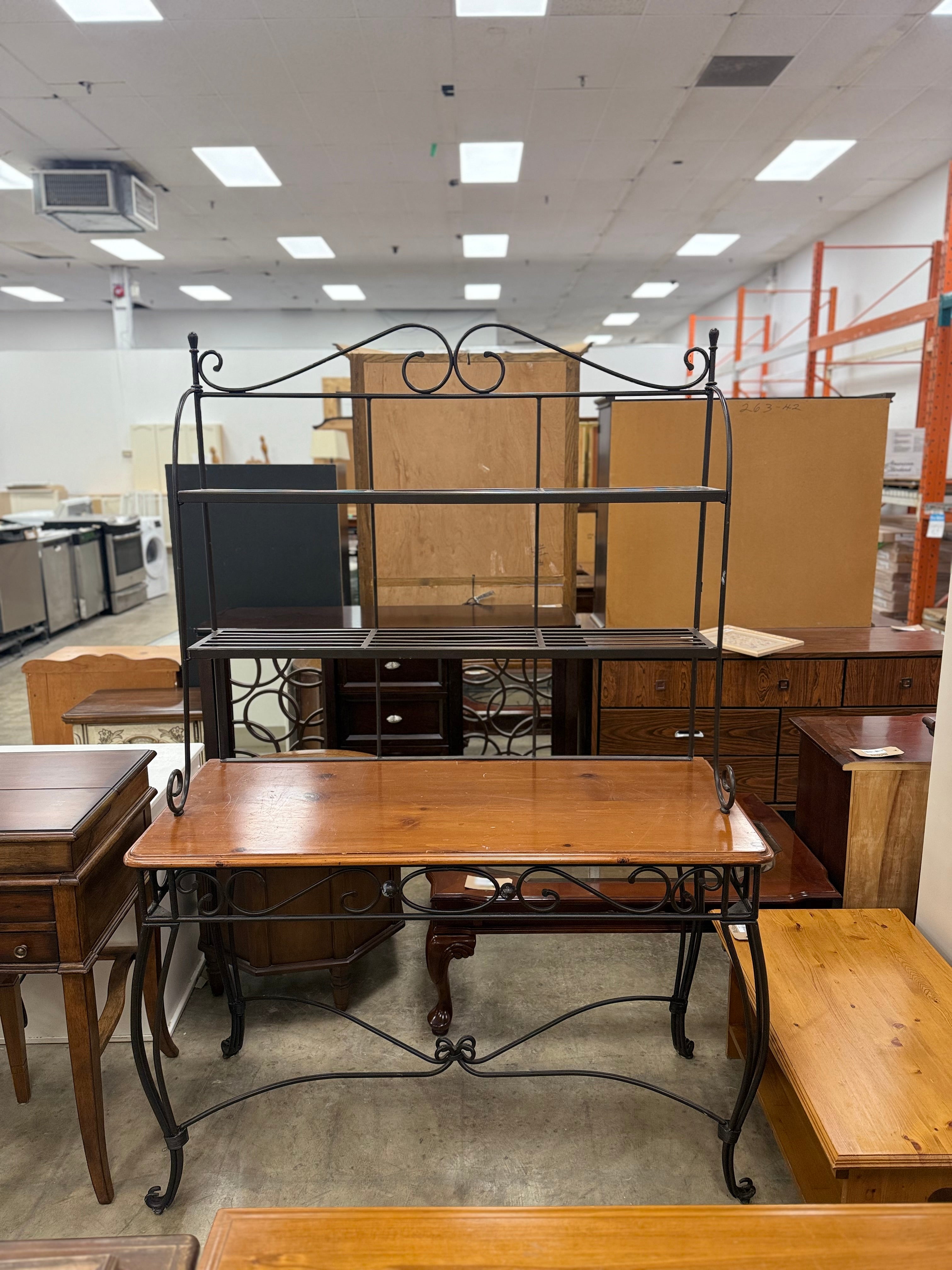 Large Metal Bakers Rack – Habitat ReStore GTA
