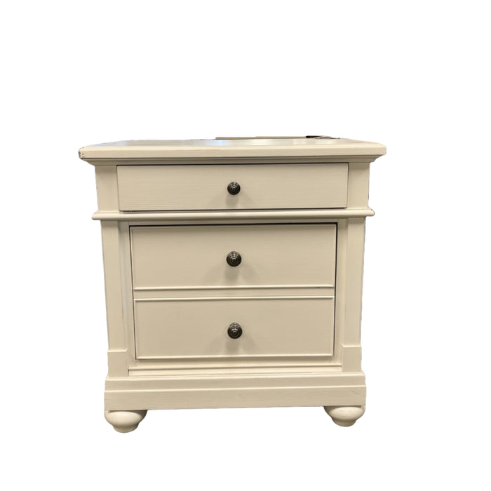 28-Inch White 2 Drawer Nightstand