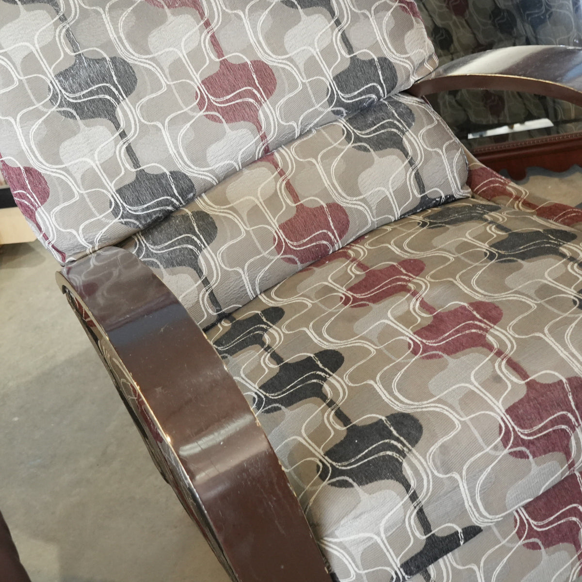 28-inch Multicolor Fabric Upholstered Recliner