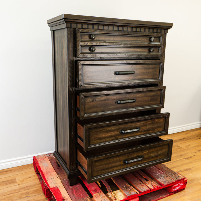 Johnny 40-inch 5-Drawer Chest in Smokey Walnut