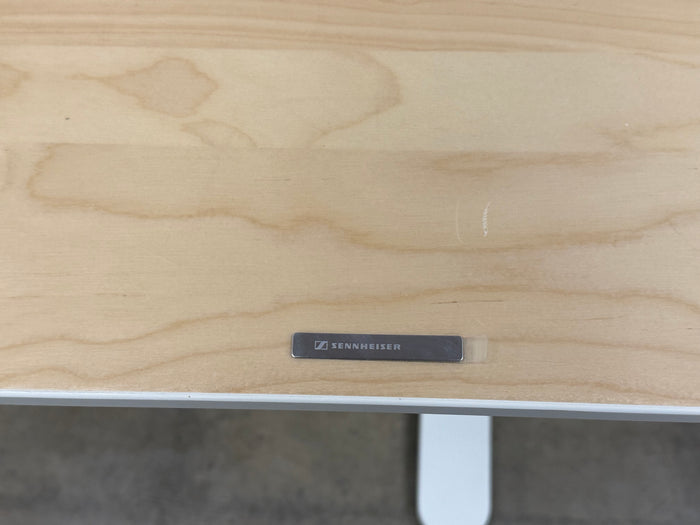 Light Beige Wood Top Corner Deck