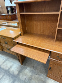 Sauder Orchard Hills Computer Desk with Hutch