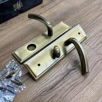 Right-Handed Brass Door Lever Set with Thumb Turn, 8525BOSSEMRHUS5