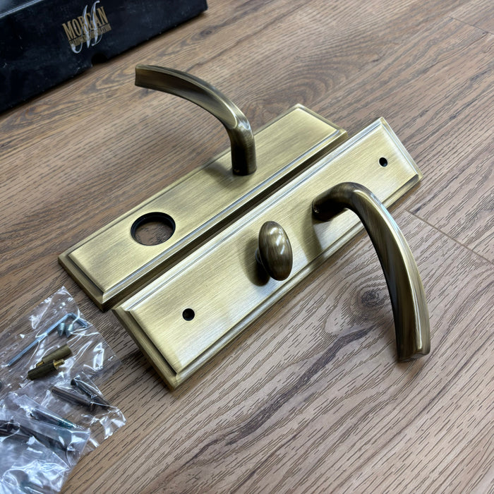 Right-Handed Brass Door Lever Set with Thumb Turn, 8525BOSSEMRHUS5