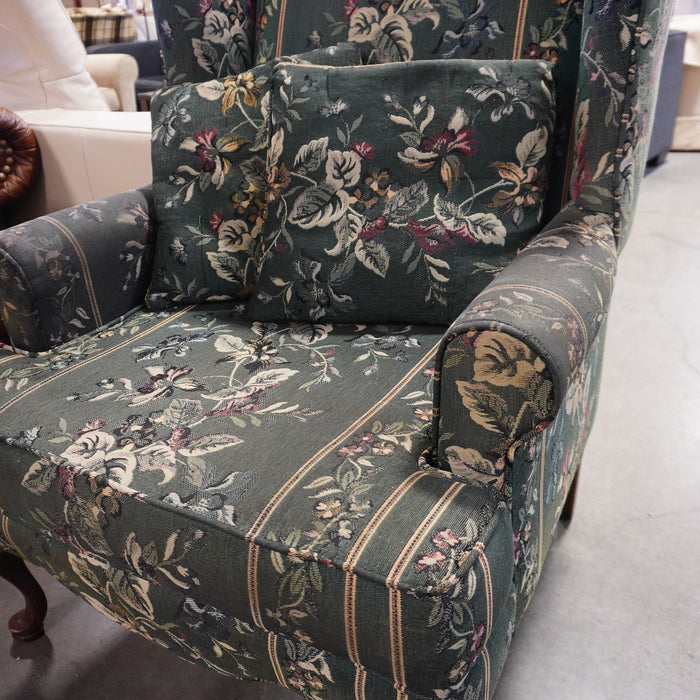 30-inch W Fabric Lounge Chair in Floral Patterned Green