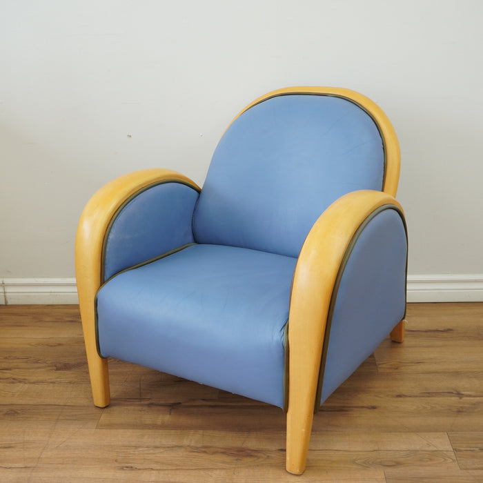 30-inch W Faux Leather Lounge Chair in Blue