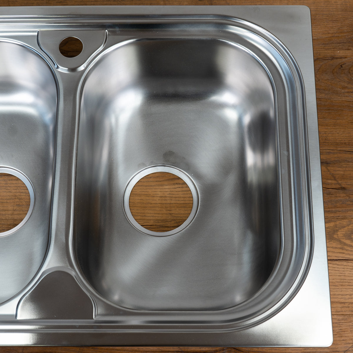 31-inch Bowl and a Half Stainless Steel Sink