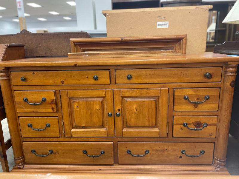 8 Drawer Dresser With Mirror