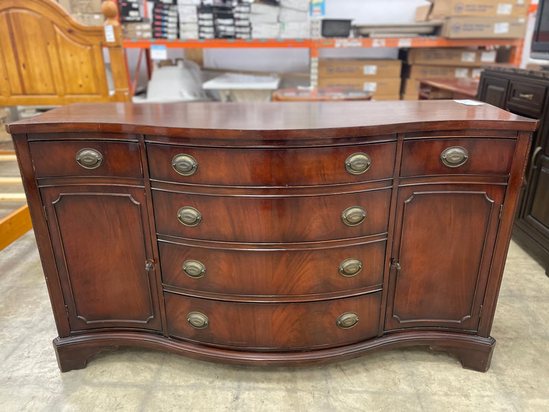 Serpentine Front Mahogany Dresser