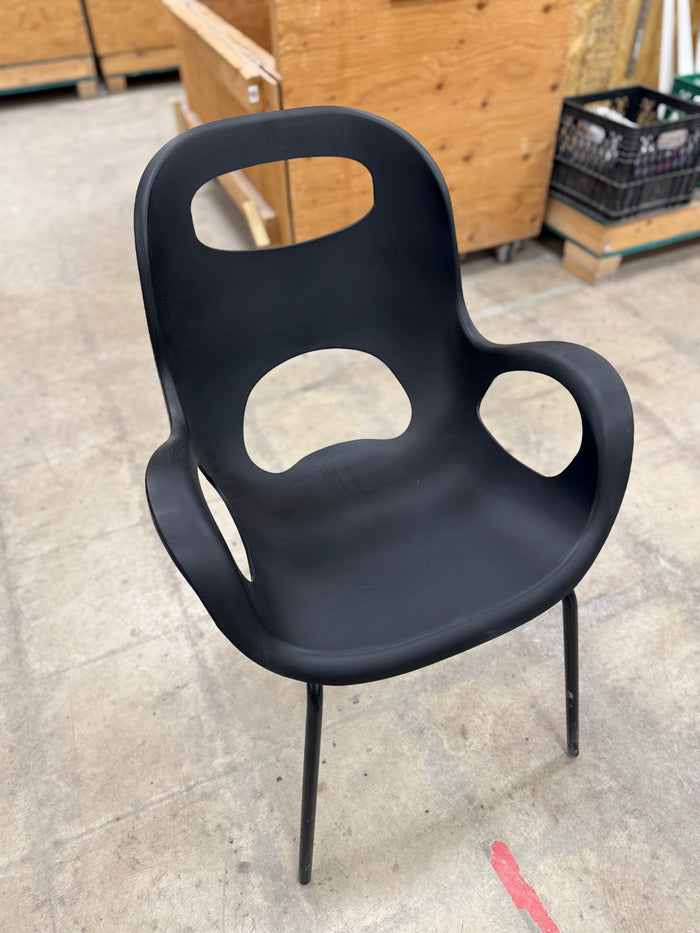 Black Umbra Oh Chair