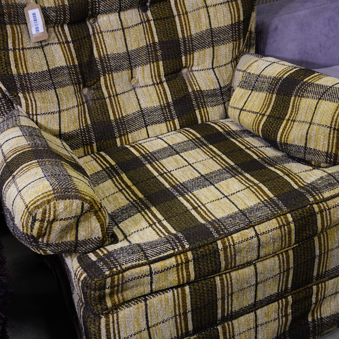 35-inch W Fabric Lounge Chair in Checkered Beige