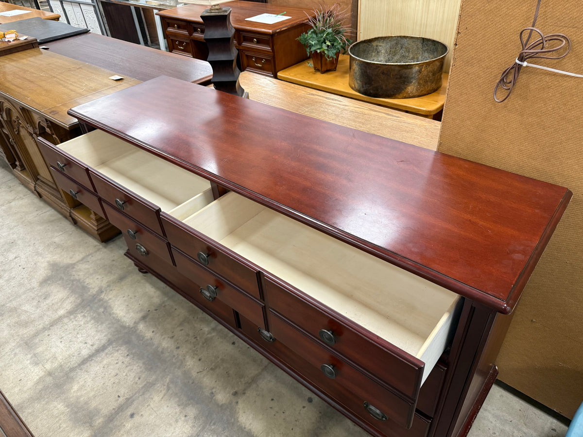 Sibu Transitional Cherry Solid Wood 6-Drawer Dresser