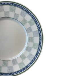 Gaiety by Oneida 58 Piece Dishware Set