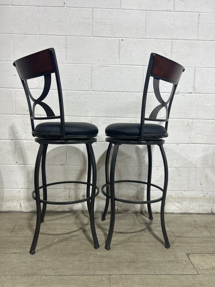 Murj Bar Stool - A Set of Two