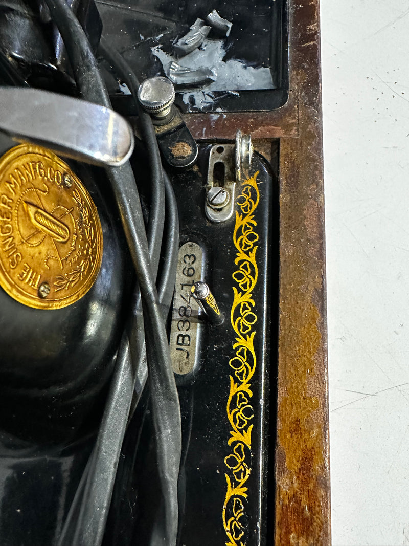 Vintage Singer Sewing Machine