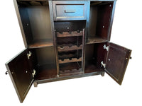 Extendable Liqueur Cabinet With Removable Cutting Board