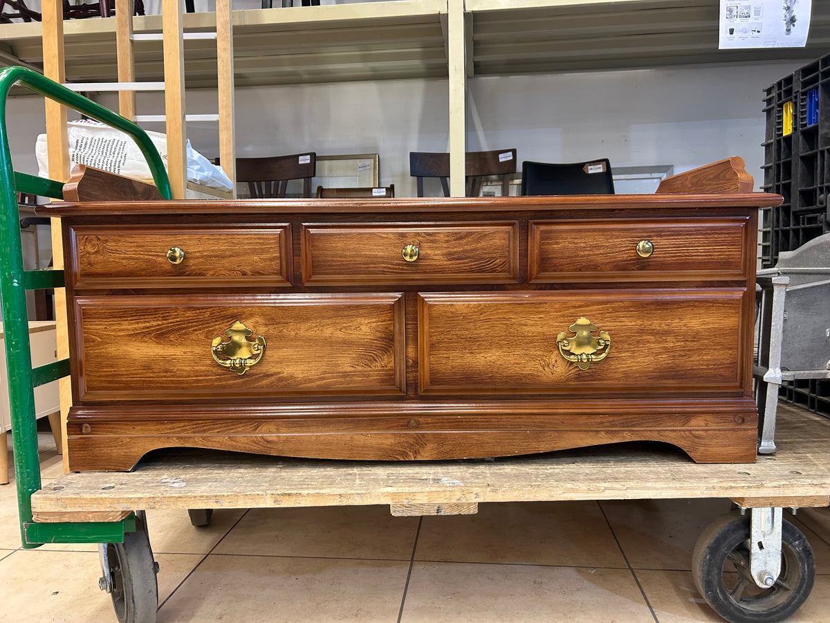 Coffre Cedar Chest