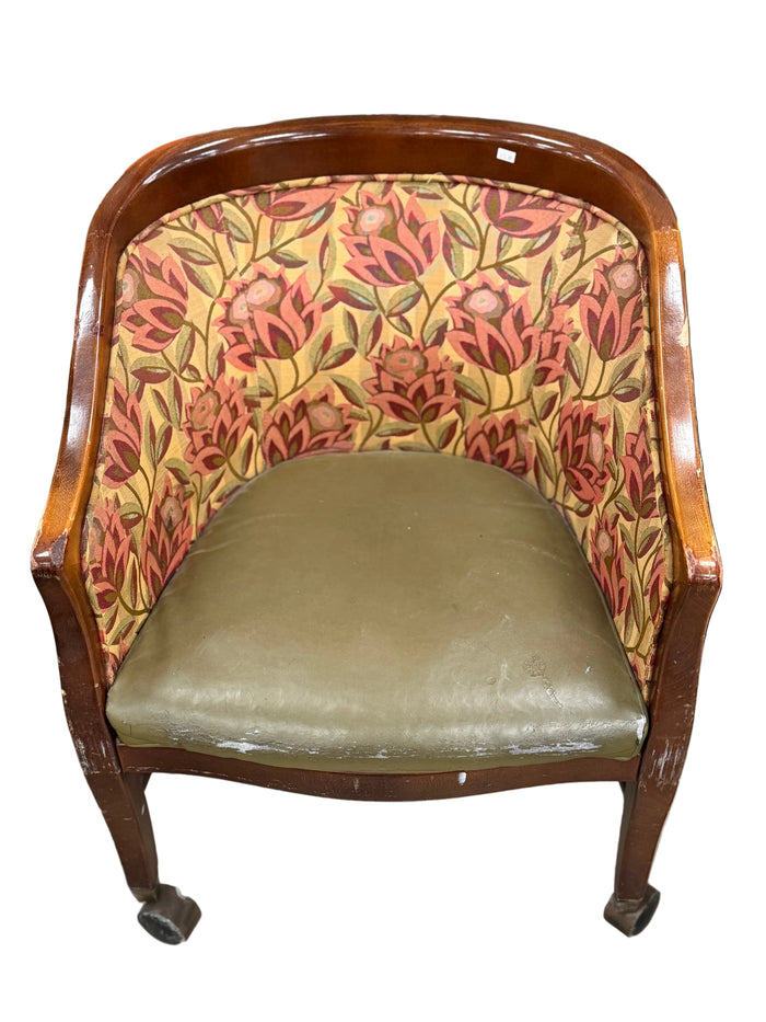 Vintage Styled Tub Accent Chair