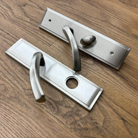 Left-Handed Door Lever with Thumb Turn in Brushed Nickel, 8525BOSSEMLH15