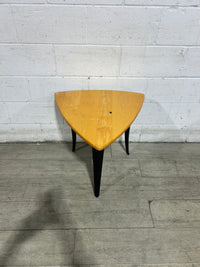 Yuzula Triangular Side Table