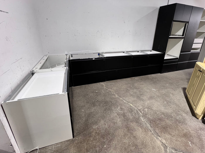 Black Tulip Kitchen Set