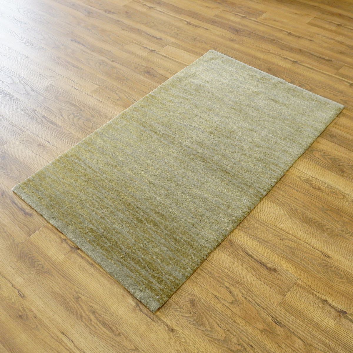 3x5-ft 100% Highland Wool Area Rug