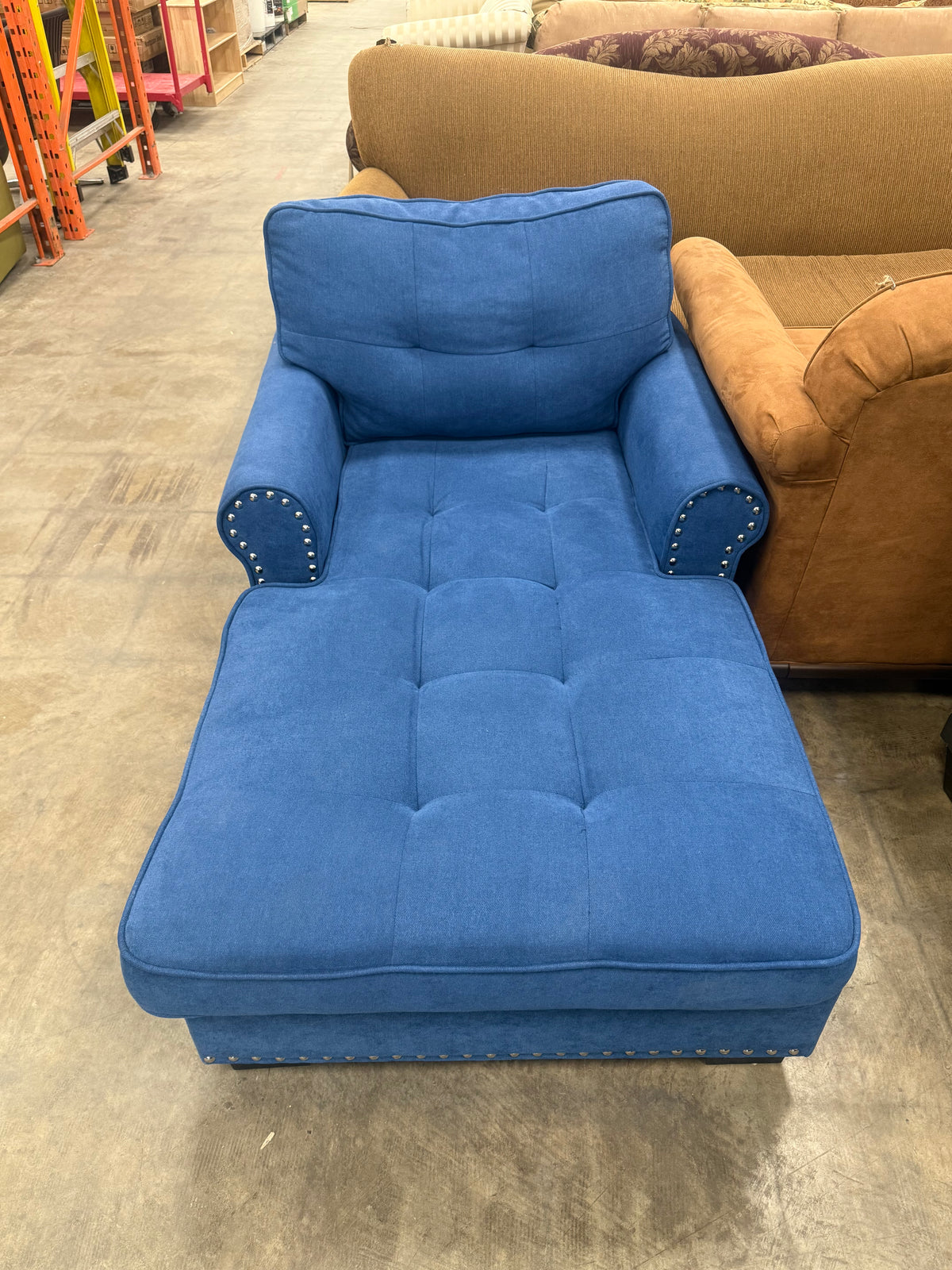 Vibrant Blue Tufted Fabric Chaise Lounge with Nail Head Trim