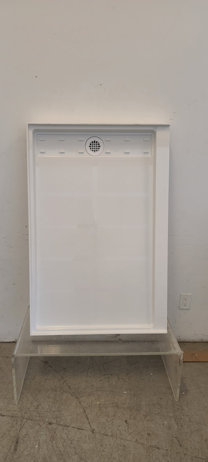 Woodbridge 48 x 32 x 4-in Solid Surface Shower Base