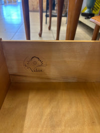 Vilas End Table