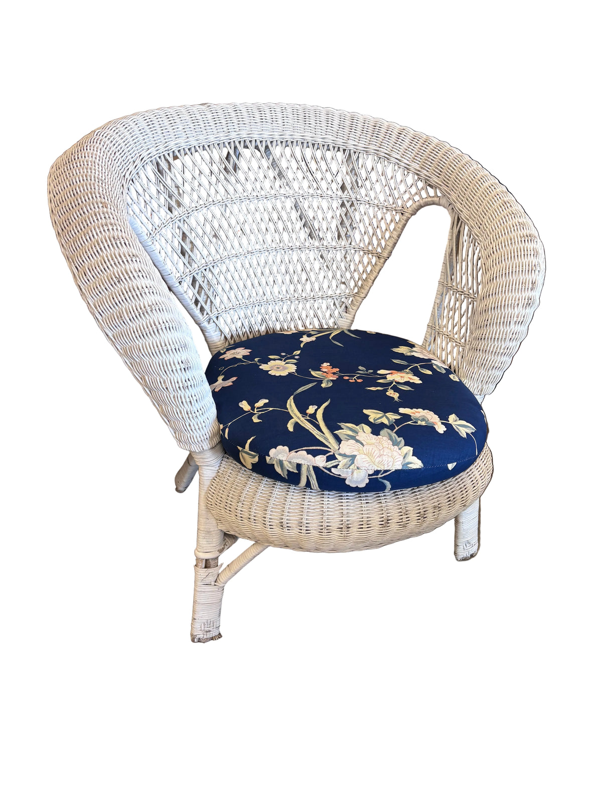 White Wicker Patio Conversation Set