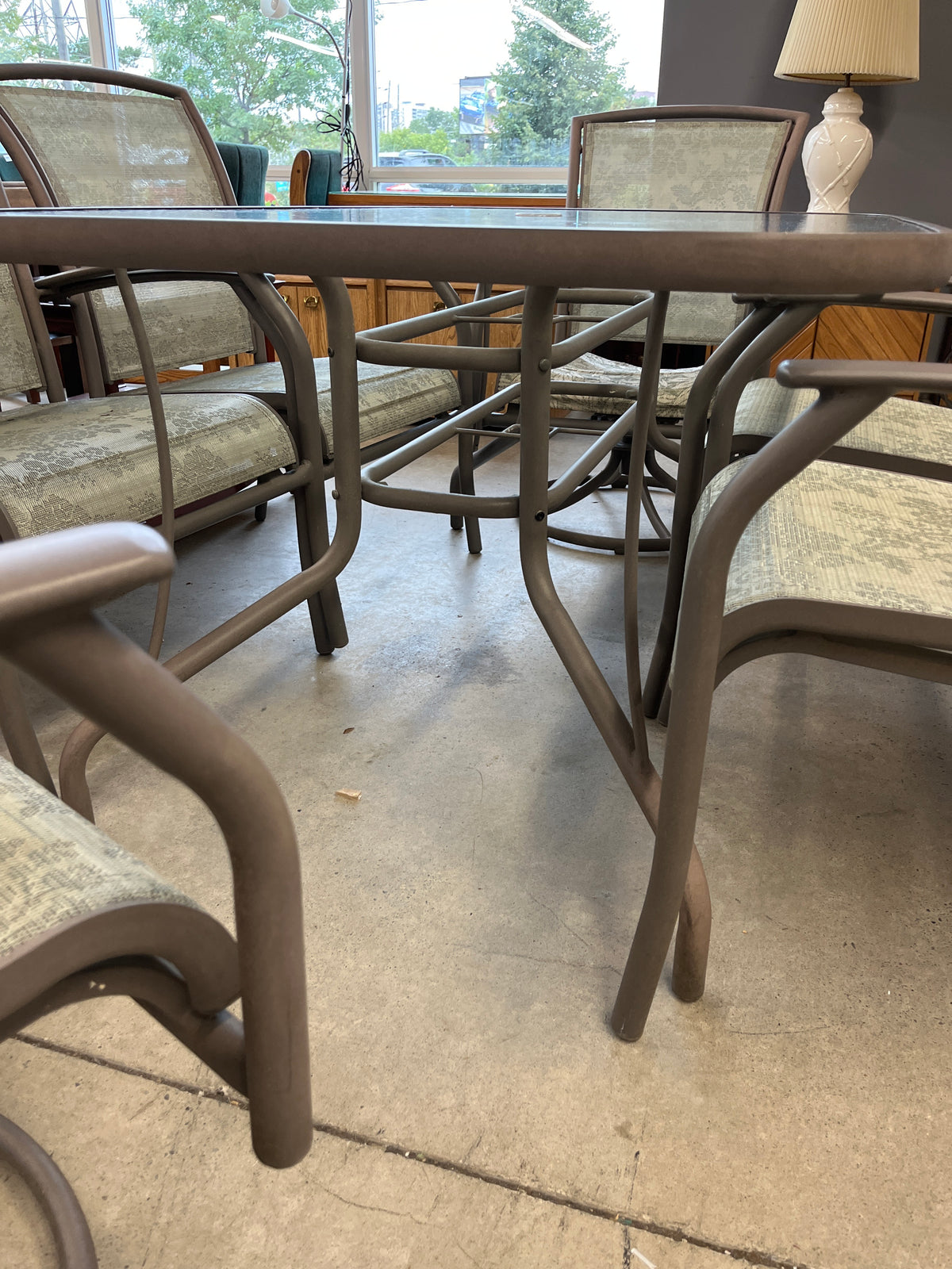 61” Patio Set with 6 Chairs and Umbrella