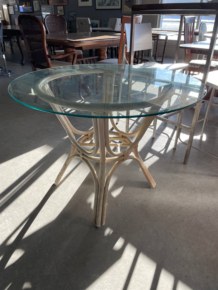 Round table with Glass Top