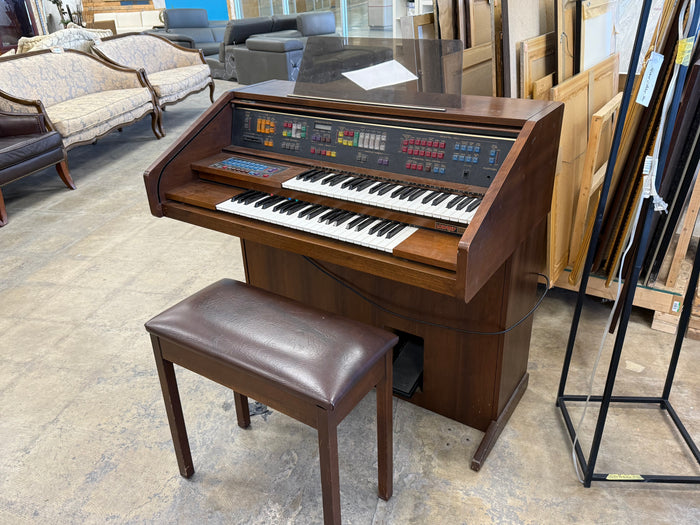 Lowry Electronic Organ