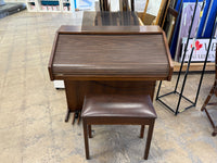 Lowry Electronic Organ