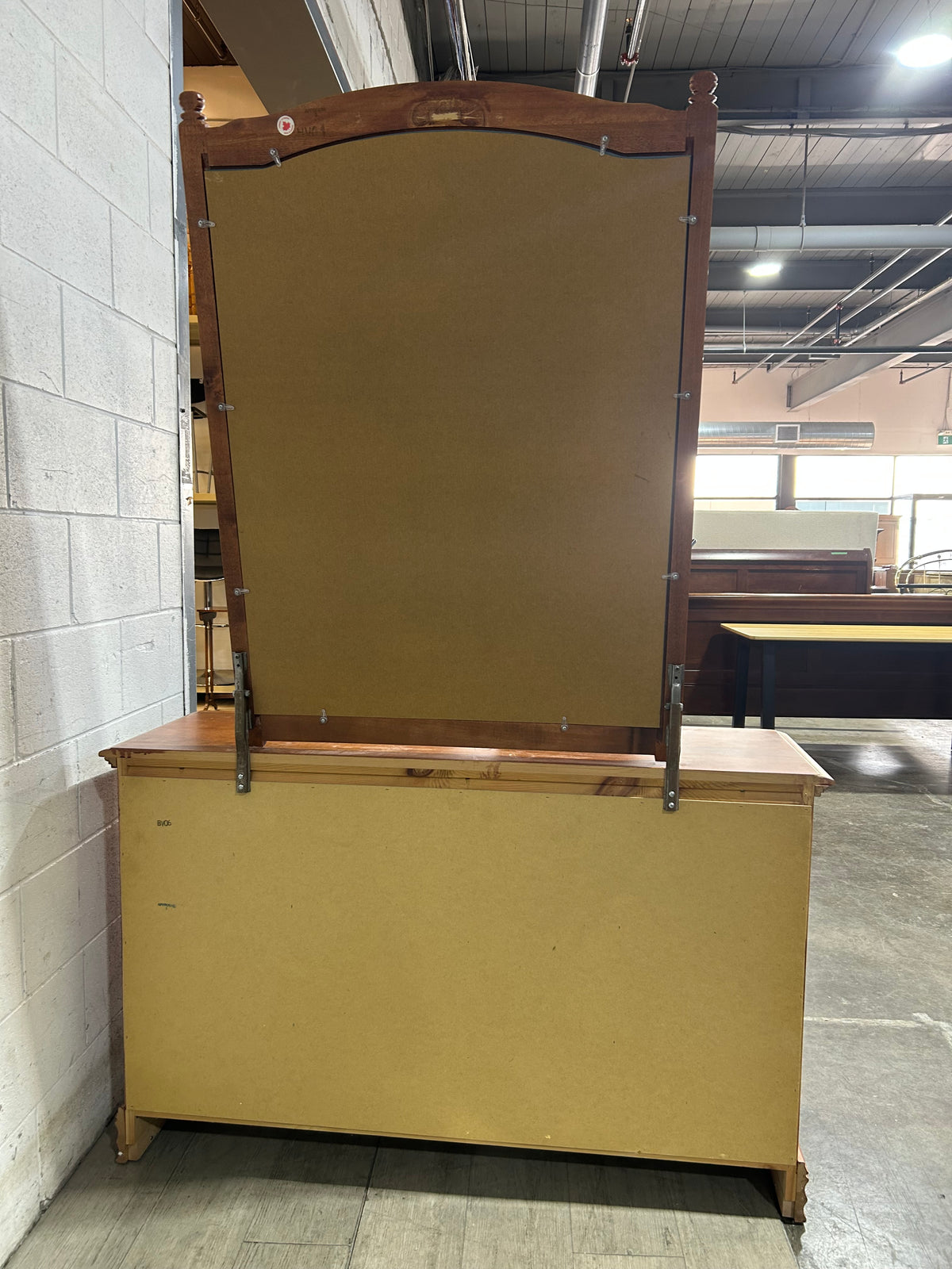 Damaska Dresser with Mirror