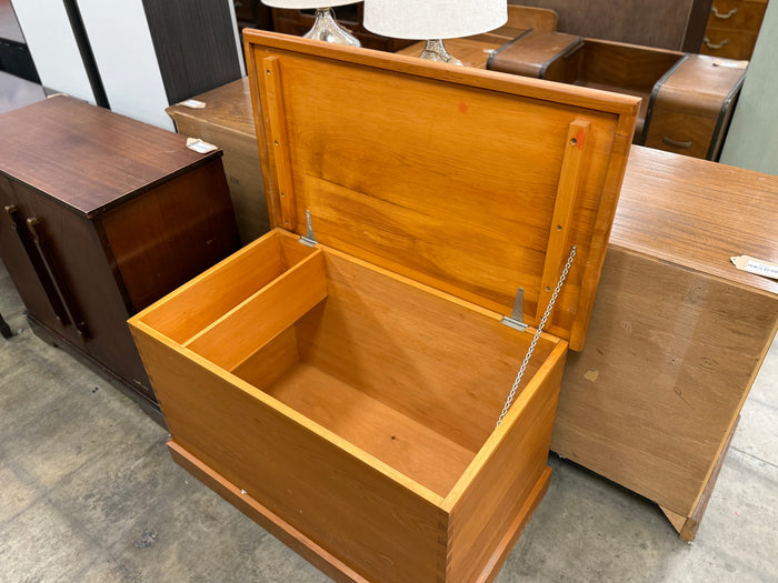 Light Wood Blanket Box