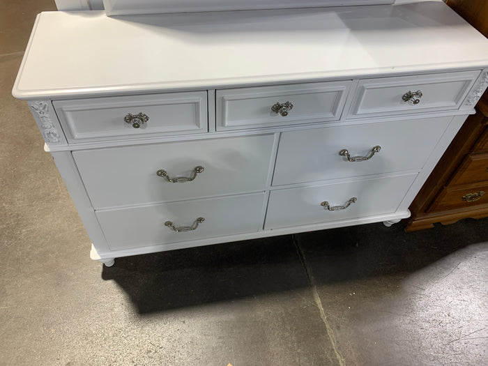 Splendid White Dresser with mirror