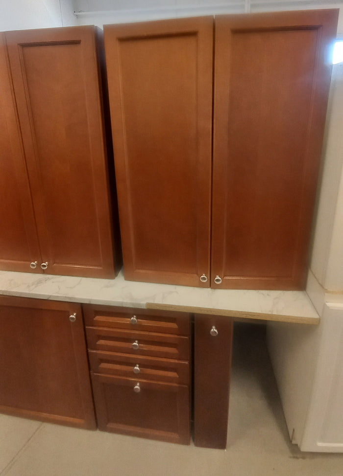 Set of 15 Kitchen Cabinets in Light Brown