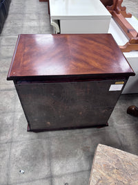 Traditional 3-Drawer Wood Nightstand