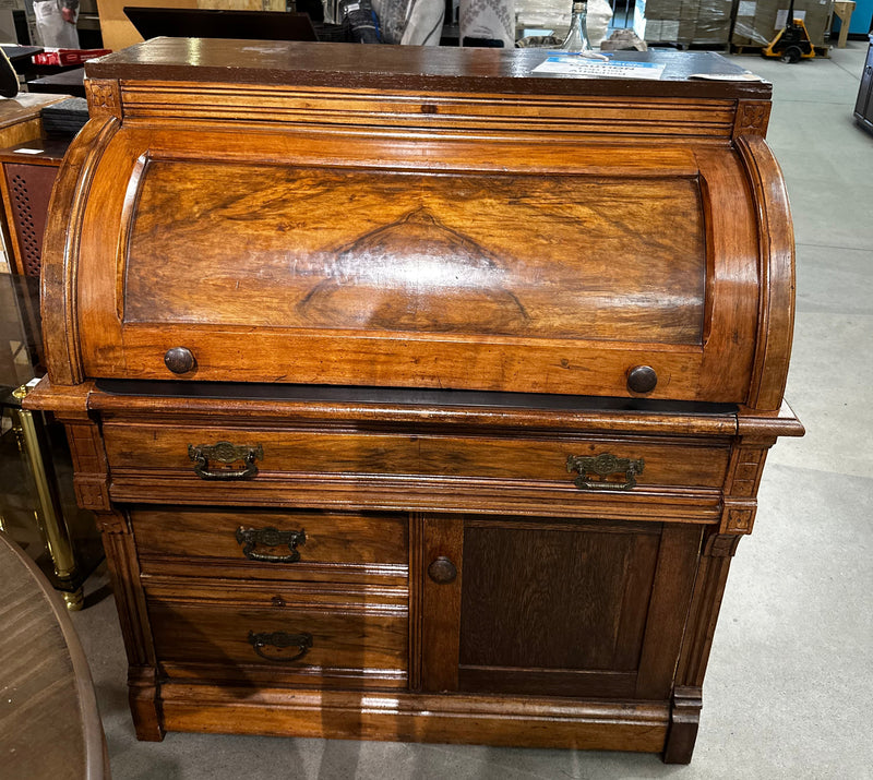 Antique Roll-Top Desk – Solid Wood with Storage