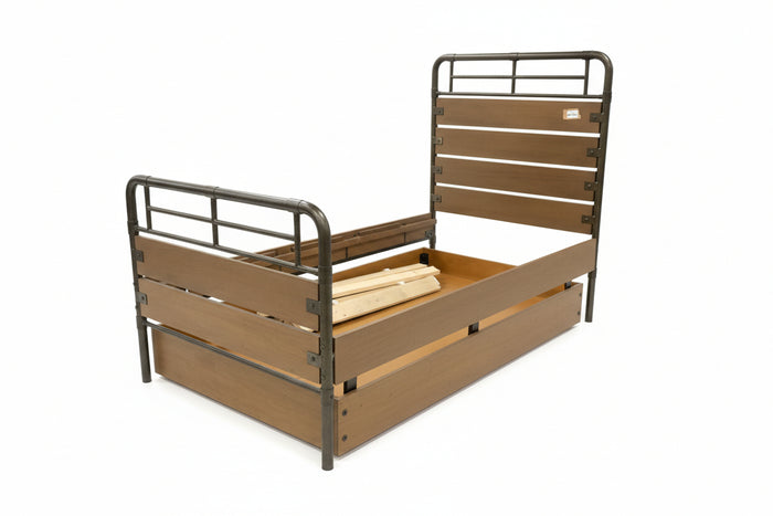 Pottery Barn Owen Twin Bed