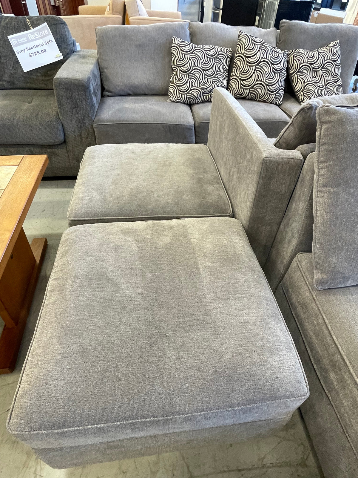 Modular 7-piece Sofa Set with Underseat Storage - Medium Gray